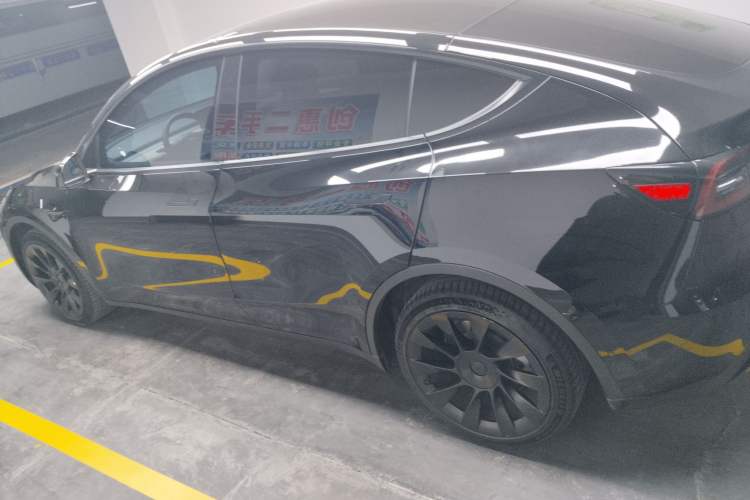 Used Tesla Model Y 2021 Long-Range All-Wheel-Drive Version 3D7