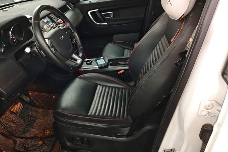 Used Land Rover Discovery Sport 2019 240 PS SE Dynamic Version China VI Standard