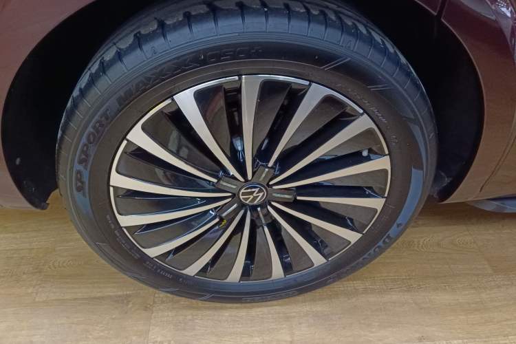 Used Volkswagen Viloran 2022 380TSI Prestige Edition