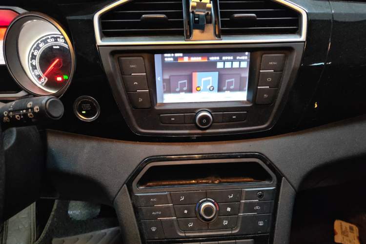 Used MG GS 2015 2.0TGI TST Luxury Edition