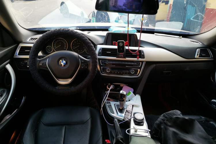 Used BMW 3 Series GT 2013 320i Leading Model
