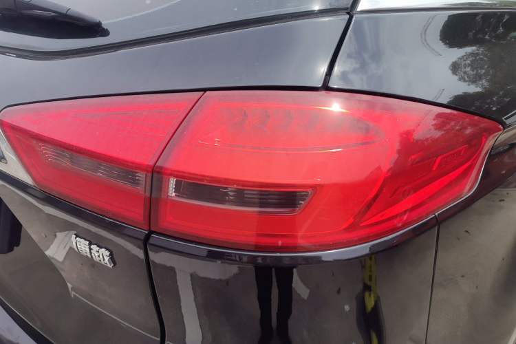Used Geely Auto Emgrand X7 Sport 2016 1.8TD Automatic ZhiZun Version Right Rear Taillight