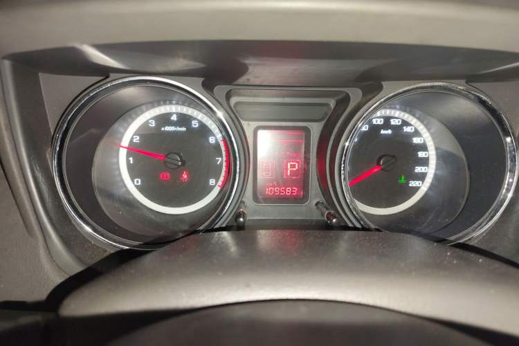 Used Dongfeng Aeolus A60 2014 1.6L Automatic Luxury Model