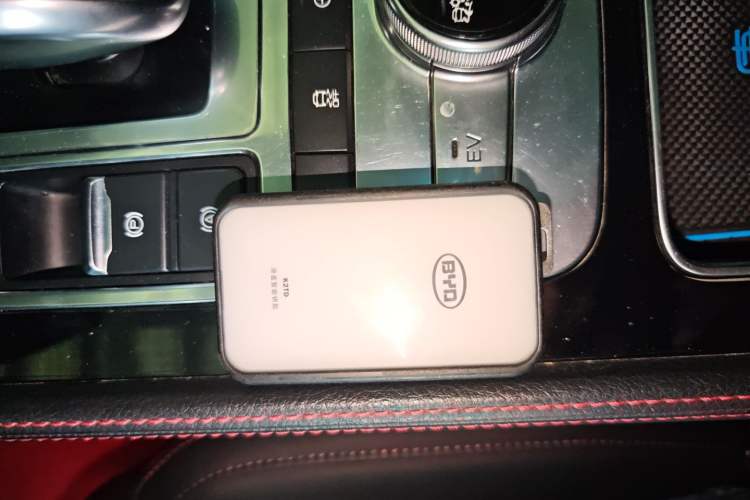 Used BYD Tang New Energy 2018 DM 2.0T All-Wheel Drive Smart Connectivity Enjoyment Model 5 Seats China V Emission Standard