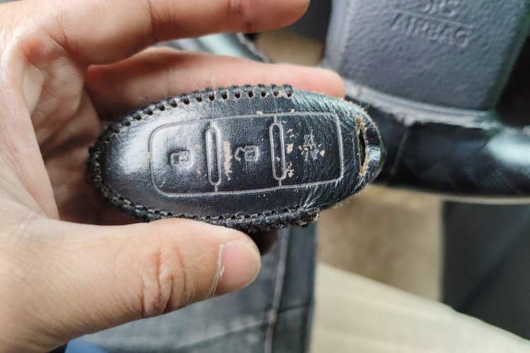 Used Dongfeng Fengdu MX6 2015 2.0L CVT Two-Wheel Drive Dream Edition
