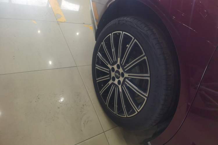 Used Chery Fengyun Fulwin A9L 2025 Model, Four-Wheel Drive High-Energy Peak Edition
