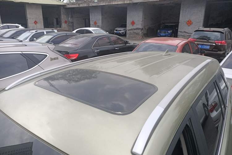 Used CHANGAN CS75 2016 1.8T Automatic Elite Model China IV Standard Roof