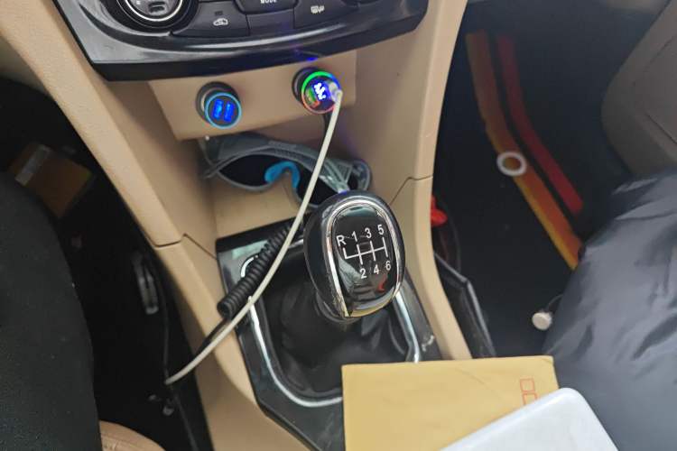 Used Baojun 730 2016 1.5T Manual Luxury Edition 7 Seats