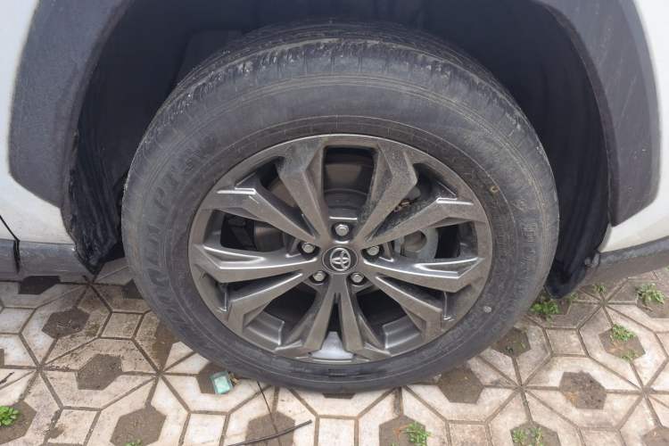 Used Toyota RAV4 2024 Dual-Motor 2.5L E-CVT Two-Wheel Drive Elite Plus Edition Exterior 1