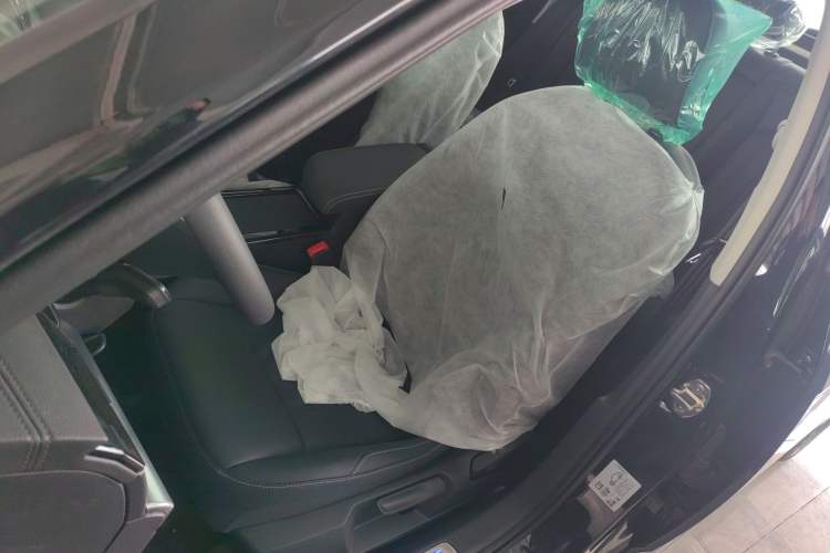 Used Volkswagen Passat New Energy 2025 430 PHEV Hybrid Business Edition Left Front Seat