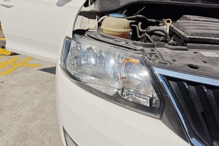 Used Skoda Rapid Spaceback 2016 Revised 1.6L Automatic Chuanxing Version