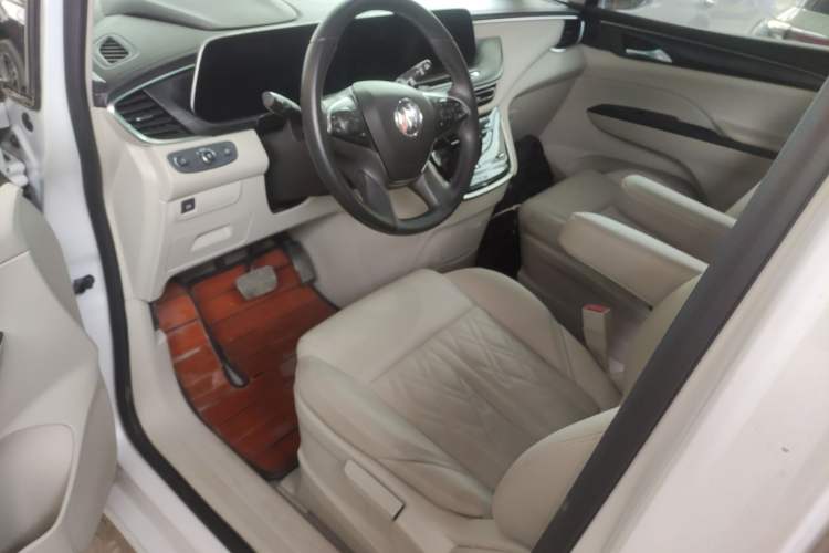 Used Buick GL8 2021 ES Landtrek 653T Comfort Edition