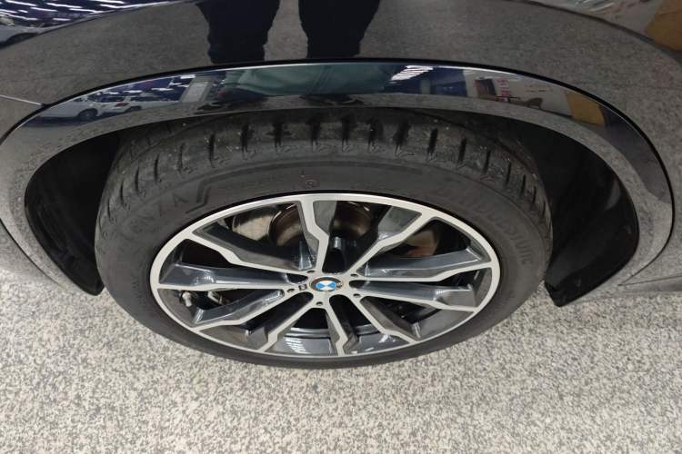 Used BMW X3 2022 Second Facelift xDrive30i Leading Edition M Night Sky Package
