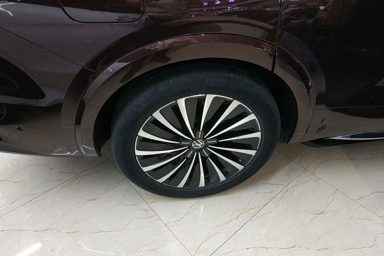 Used Volkswagen Viloran 2020 380TSI Prestige Edition