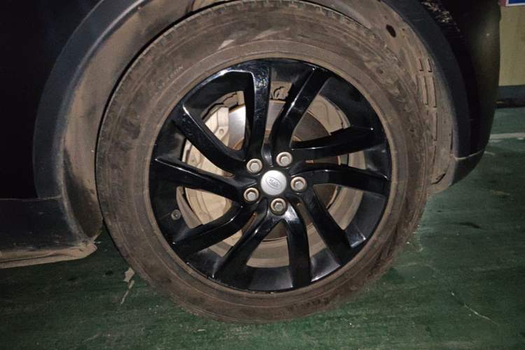 Used Land Rover Discovery 2018 3.0 SC V6 HSE Right Front Wheel Hub