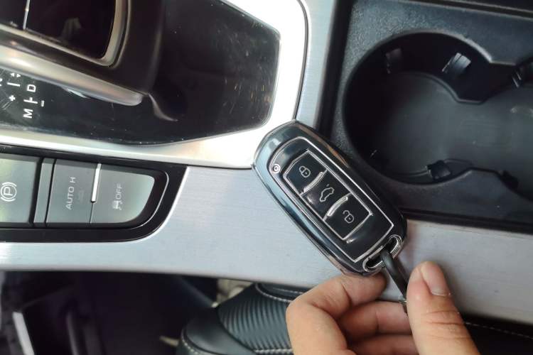 Used Geely Auto Emgrand X7 Sport 2021 Million Edition 1.8TD DCT Two-Wheel Drive Comfort Model