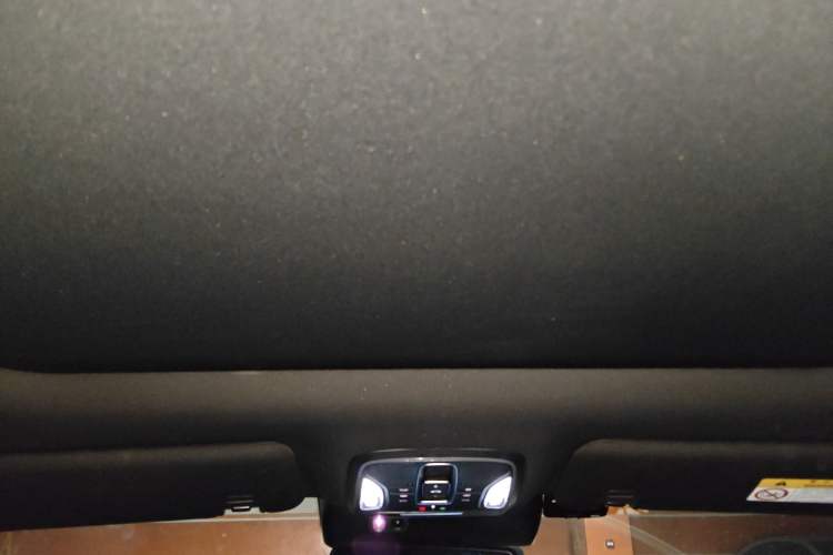 Used GAC Trumpchi GS8 2022 Dual-Engine Series 2.0TM Two-Wheel Drive Prestige Edition (7 Seats)
