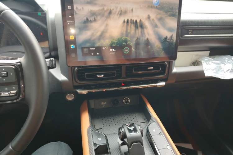 Used Haval Raptor New Energy 2024 Hi4 102 Pro Audio And AC Panel