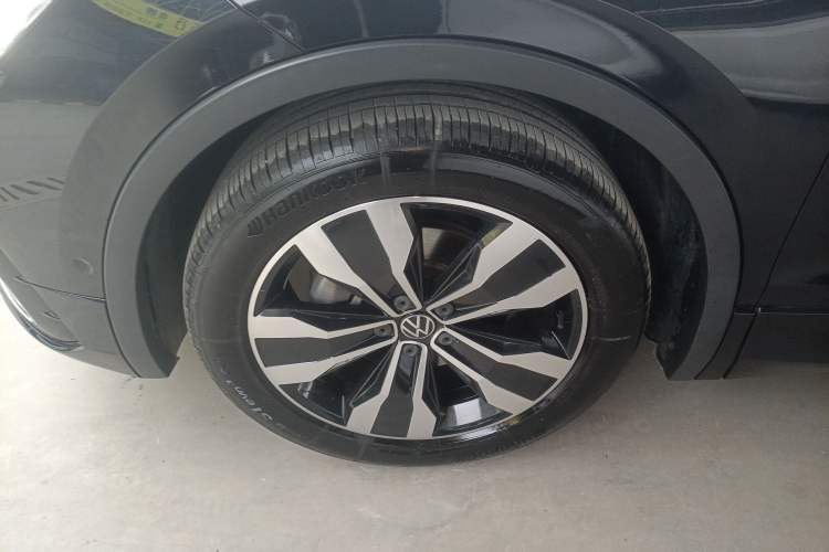 Used Volkswagen Tiguan L 2022 380TSI Automatic All-Wheel Drive R-Line Flagship 7-Seater
