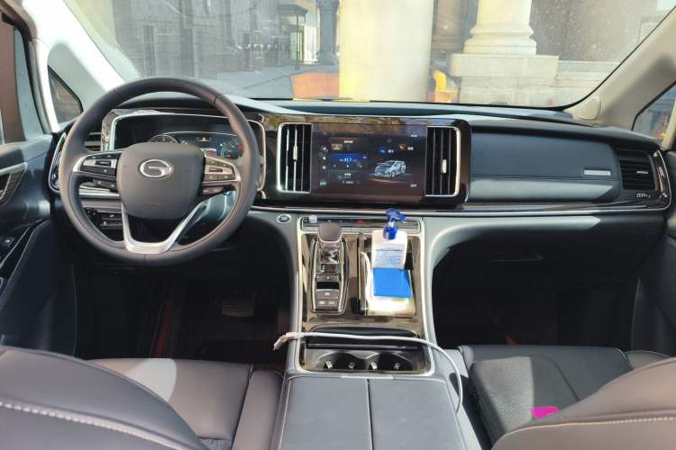 Used GAC Trumpchi M8 2023 Lingxiu Series 390T Luxury Edition Center Console