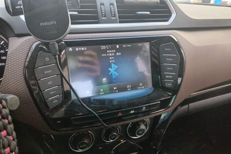 Used Great Wall Wingle 6 2017 2.4L Gasoline Two-Wheel Drive Elite Version 4G69 Audio And AC Panel