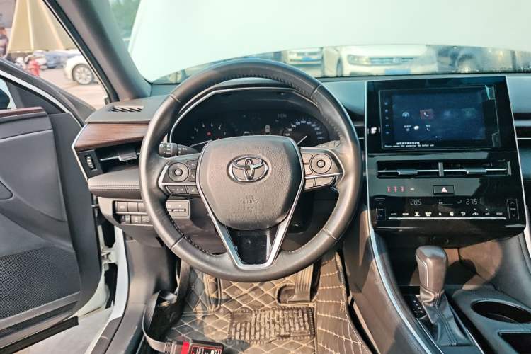 Used Toyota Avalon 2023 2.0L Premium Edition