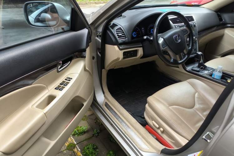 Used CHANGAN Raeton 2013 1.8T Automatic Prestige Model China IV Standard