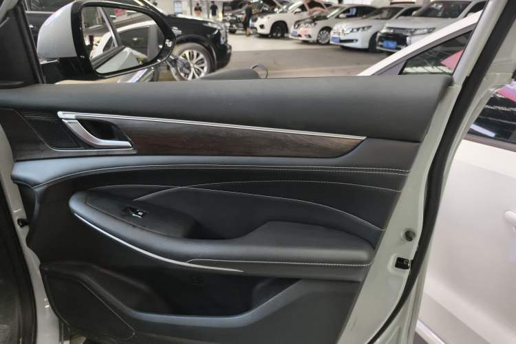 Used Dongfeng Fengon 580 2022 1.5T Automatic Enjoyment Model
