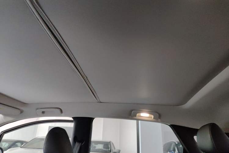 Used Venucia VX6 2023 520 Max Headliner