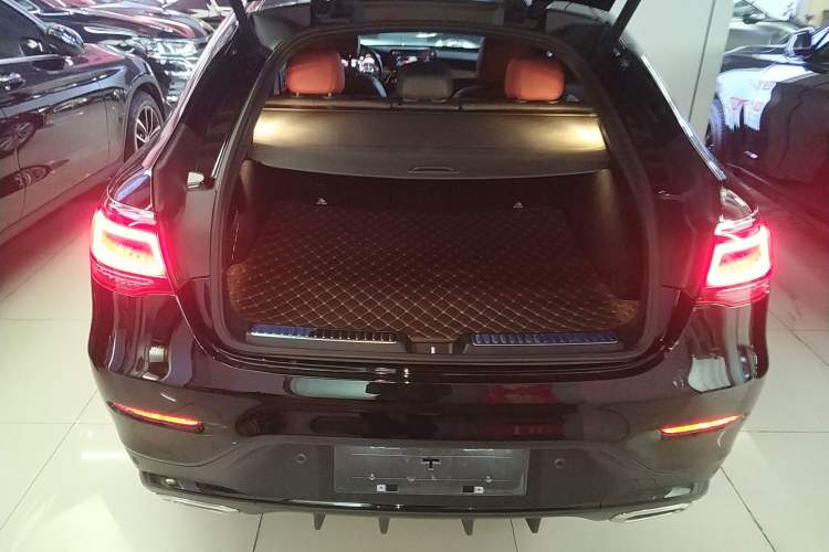 Used Mercedes-Benz GLC Coupe 2020 GLC 260 4MATIC Coupe SUV Trunk