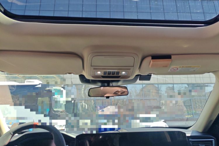 Used Ford Explorer 2023 EcoBoost 285 Four-Wheel Drive Stylish Plus Version 7 Seats
