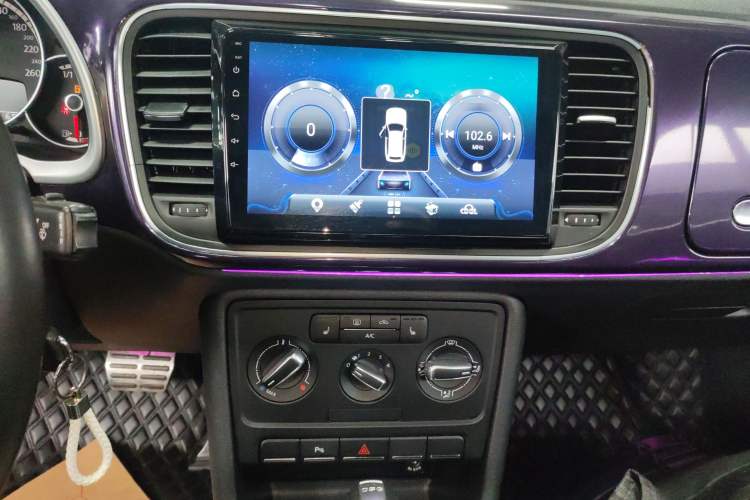 Used Volkswagen Beetle 2015 180TSI model
