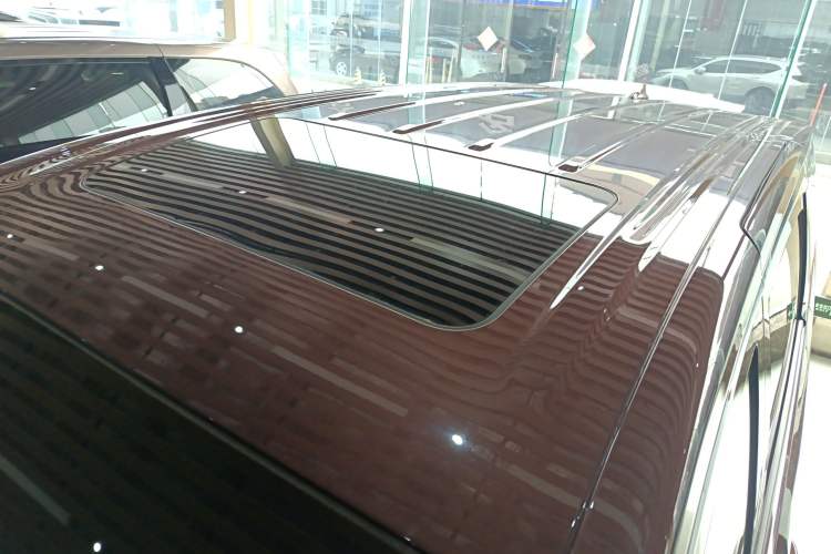 Used Buick GL8 2022 ES Landtrek 653T Luxury Edition