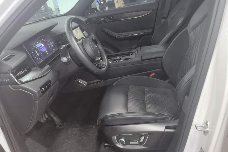 Used Lynk & Co 09 EM-P 2021 2.0T PHEV Halo Six-Seater Left Front Seat