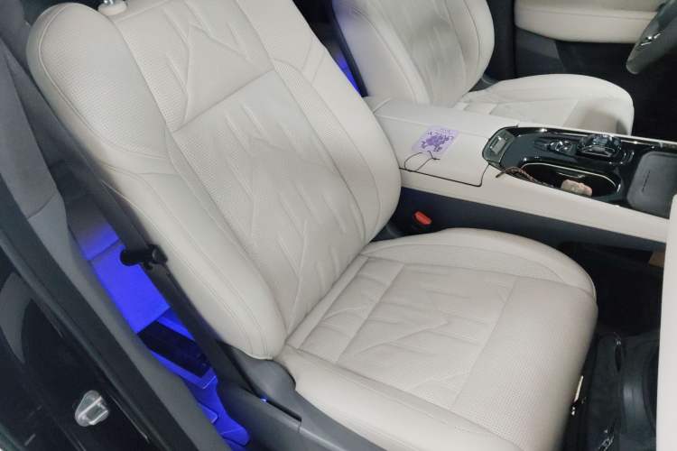 Used Zeekr 009 2024 7-Seater Walk-through Version 4WD 140 kWh
