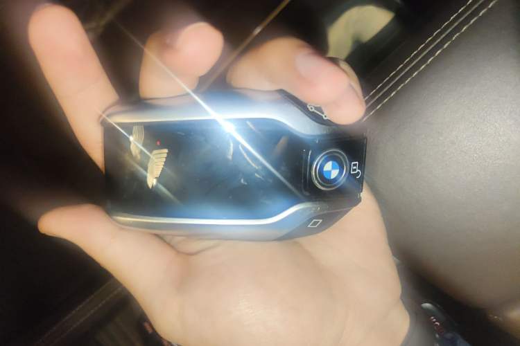 Used BMW 5 Series New Energy 2020 Mileage Upgrade Version 530Le Luxury Package Vehicle Key