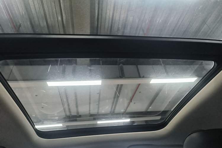 Used Buick Envision 2022 Encore S 552T Two-Wheel-Drive Luxury Model Headliner