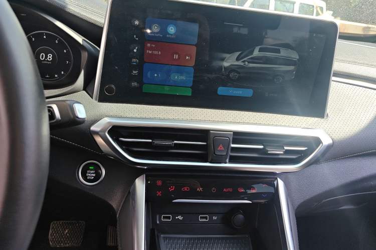 Used SAIC MAXUS G50 2023 PLUS 1.5T Automatic Cruise Version Audio And AC Panel