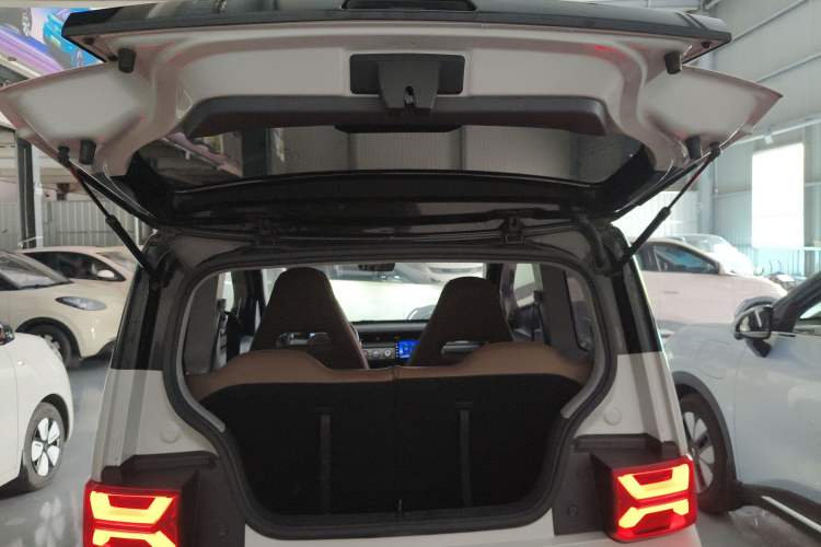 Used Wuling Hongguang MINIEV 2022 GAMEBOY 300km Enthusiast Model with Lithium Iron Phosphate