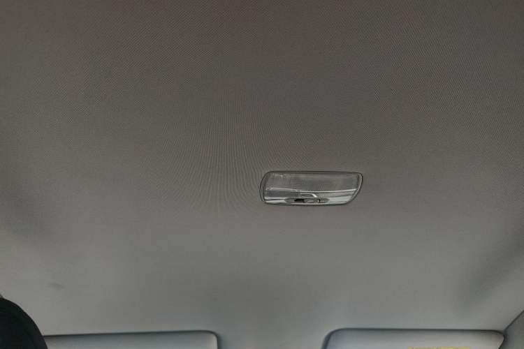 Used Honda Jade 2013 1.8L automatic Comfort version 5 seats Headliner