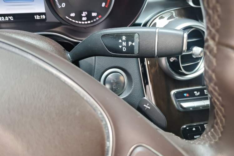 Used Mercedes-Benz GLC 2019 Facelift GLC 260 L 4MATIC Luxury Model
