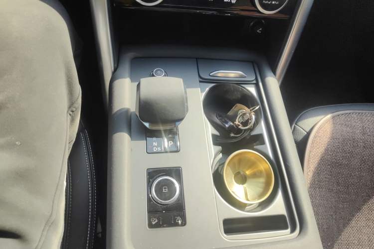 Used Land Rover Discovery 2024 360 PS S
