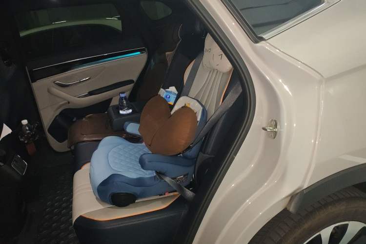 Used BYD Song PLUS New Energy 2023 Champion Edition DM-i 110KM Flagship Model
