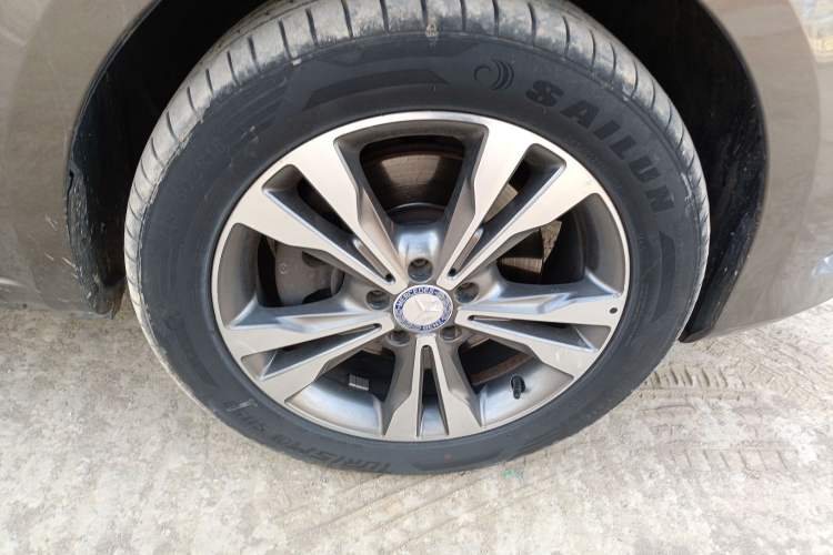 Used Mercedes-Benz V-Class 2017 V 260 Avantgarde Edition