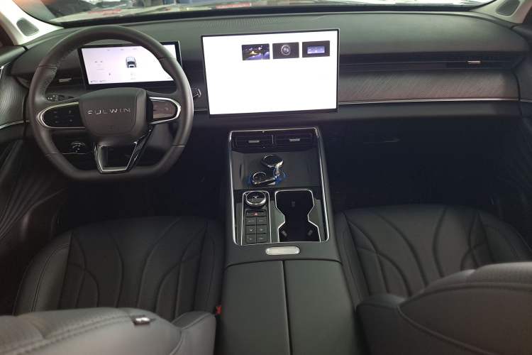 Used Chery Fengyun T9 2024 120 Long-Range Standard Version 5 Seats Lithium-NMC Battery
