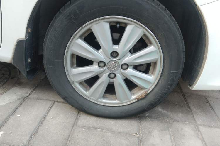 Used BYD L3 2015 Energy-Efficient Model 1.5L Automatic Comfort Edition
