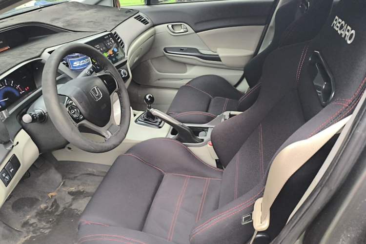 Used Honda Civic 2012 1.8L manual Comfort version