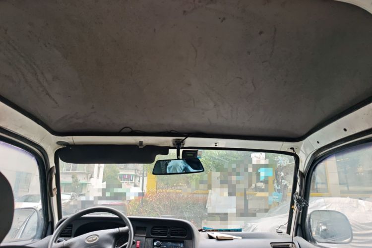 Used Jinbei Hiace 2011 2.0L 5th Generation Kuaiyunwang Luxury Version 4G20B