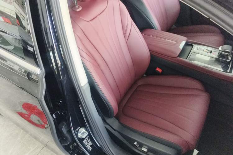 Used Hongqi H5 2025 2.0T Automatic Flag Edition – 500 000 Units Commemorative Version