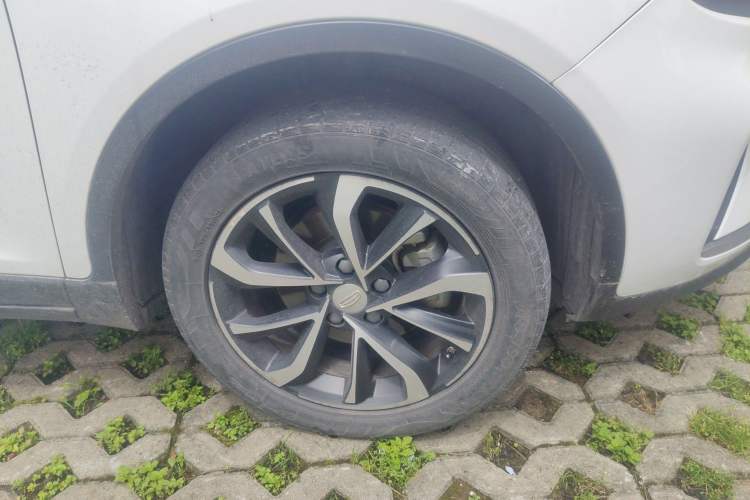 Used Geely Auto Emgrand GS 2019 1.4T Manual Ya Right Front Wheel Hub